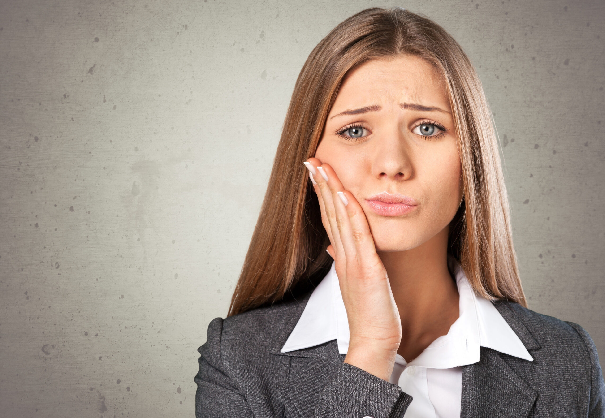 Toothache scaled Common Dental Emergencies